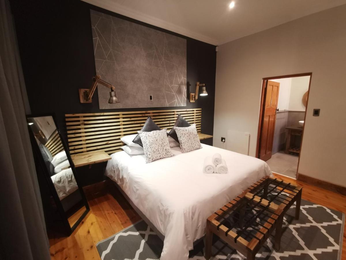 Guest Suites On Connor Блоемфонтейн Екстериор снимка