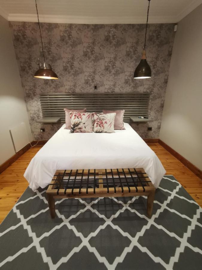 Guest Suites On Connor Блоемфонтейн Екстериор снимка