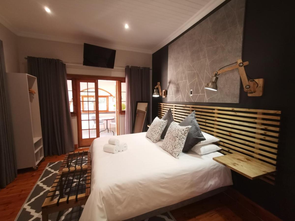 Guest Suites On Connor Блоемфонтейн Екстериор снимка