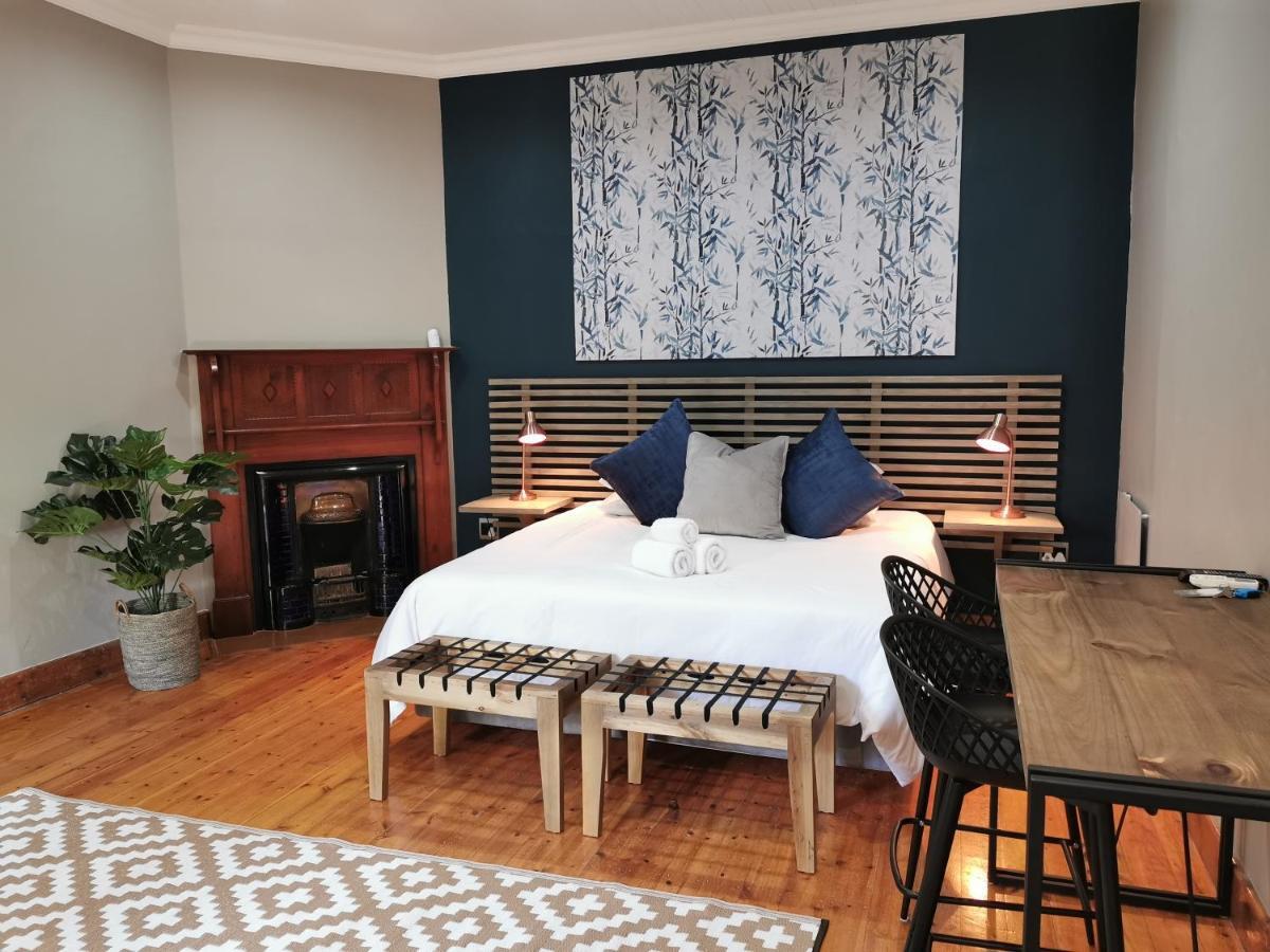 Guest Suites On Connor Блоемфонтейн Екстериор снимка