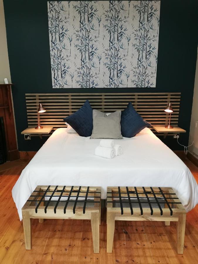Guest Suites On Connor Блоемфонтейн Екстериор снимка